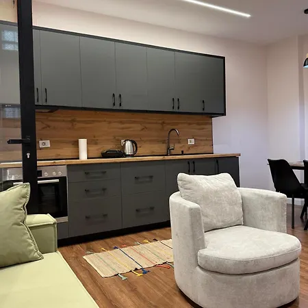 4 Nest #2 Apartment *