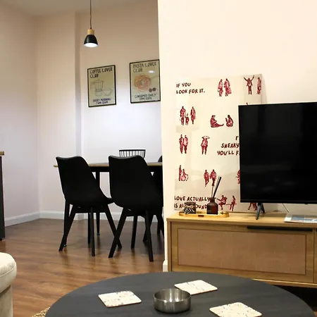 Apartment 4 Nest #2 *