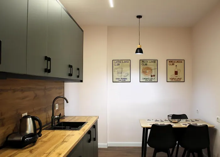 4 Nest #2 Apartment *