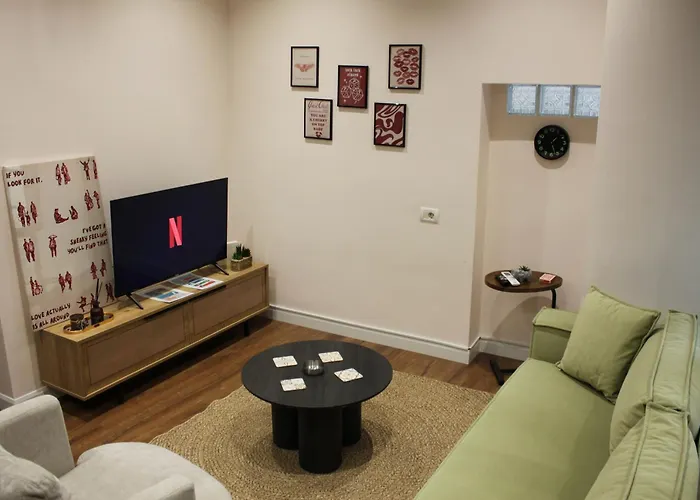 Apartment 4 Nest #2 *