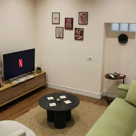 דירה 4 Nest #2 *